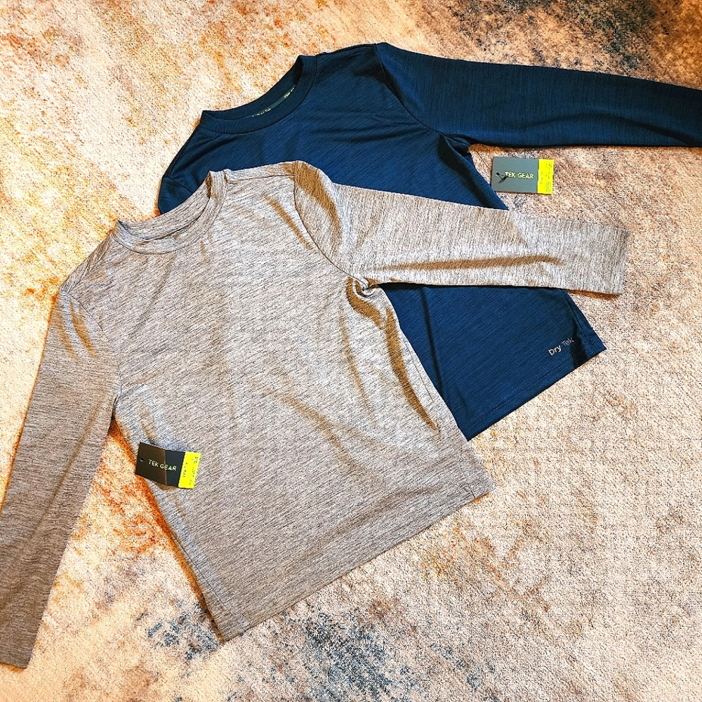 Bundle of 2 Tek Gear Dry Tek Long Sleeve Active Tees